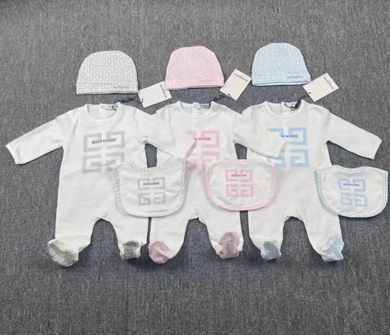 Givenchy sz0-3 3-6 24